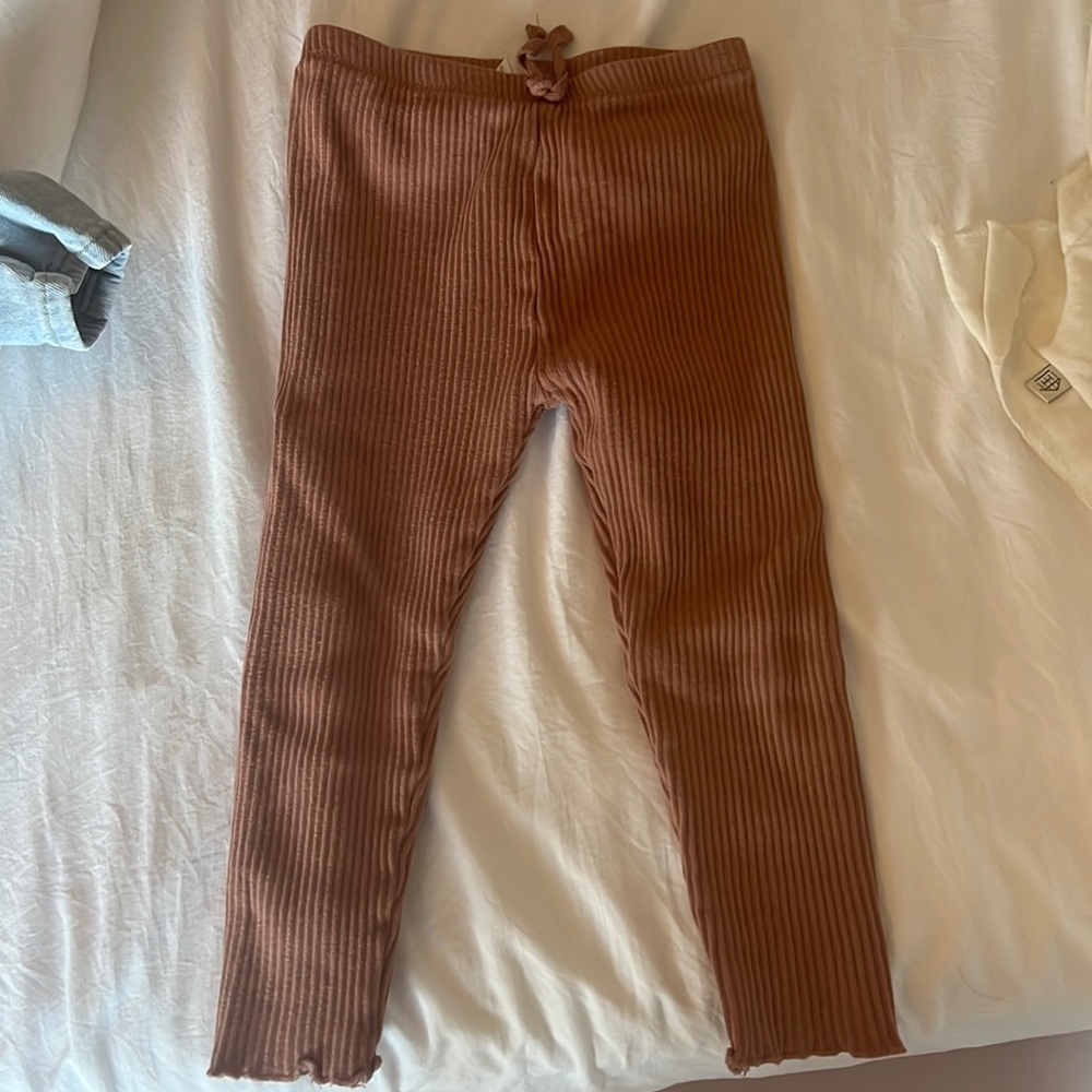 Rust ribbed leggings